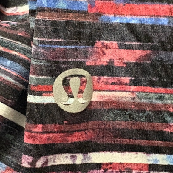 Lululemon Fast and Free Tight Nulux, Hinshu Alpine White Multi. Size 6 - Picture 15 of 16